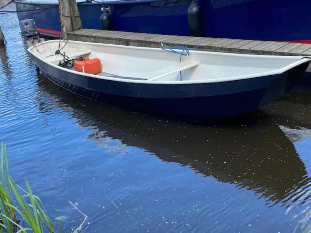 Отель Boat Stoer - Inclusief Sloep Jutrijp Экстерьер фото